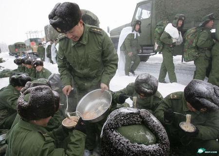 星空官网登录_金水区黄河路第一小学师生线上诗会第二期:向往美好绿色渴望回归校园(图3) 星空官网登录_金水区黄河路第一小学师生线上诗会第二期:向往美好绿色渴望回归校园(图3)