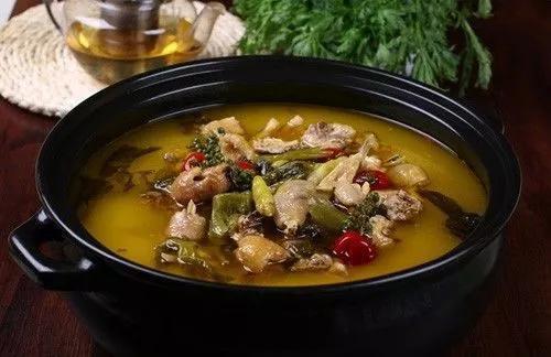 漯河市郾城区许洼小学“诚信红领巾借用站”开放-星空体育官网