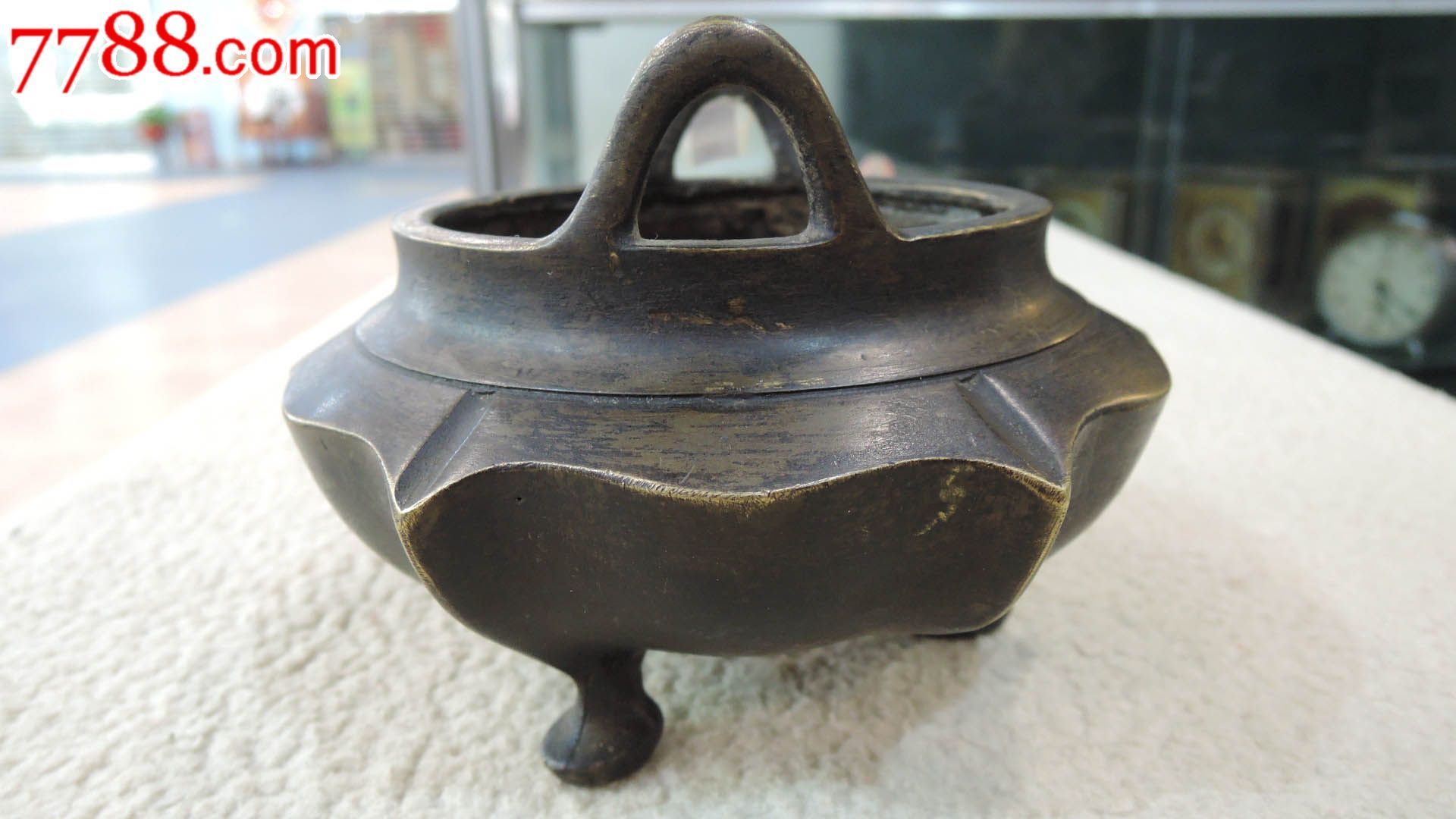 【星空官网登录】皇马堕落天王史诗级眼神防守！散步目送对手反击(图2)