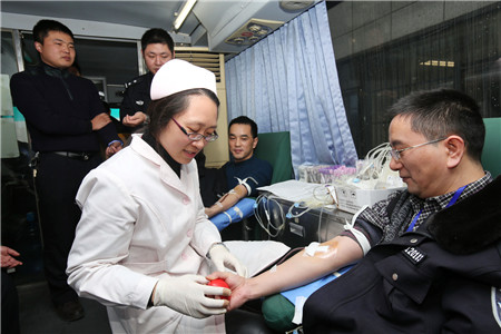 ‘星空体育官网’央视直播！两次失误后 c罗命中进球记录 尤文弱战3分！