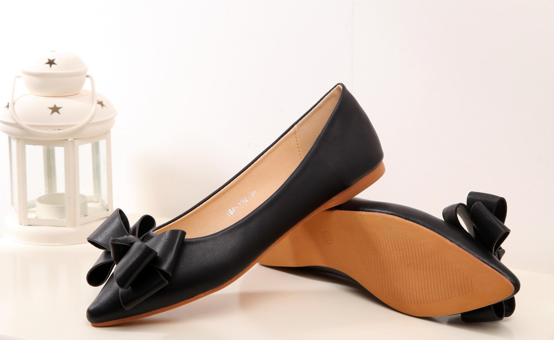 xingkong.com_西甲-苏神点射梅西替补 巴萨2-0阿拉维斯暂12分领跑