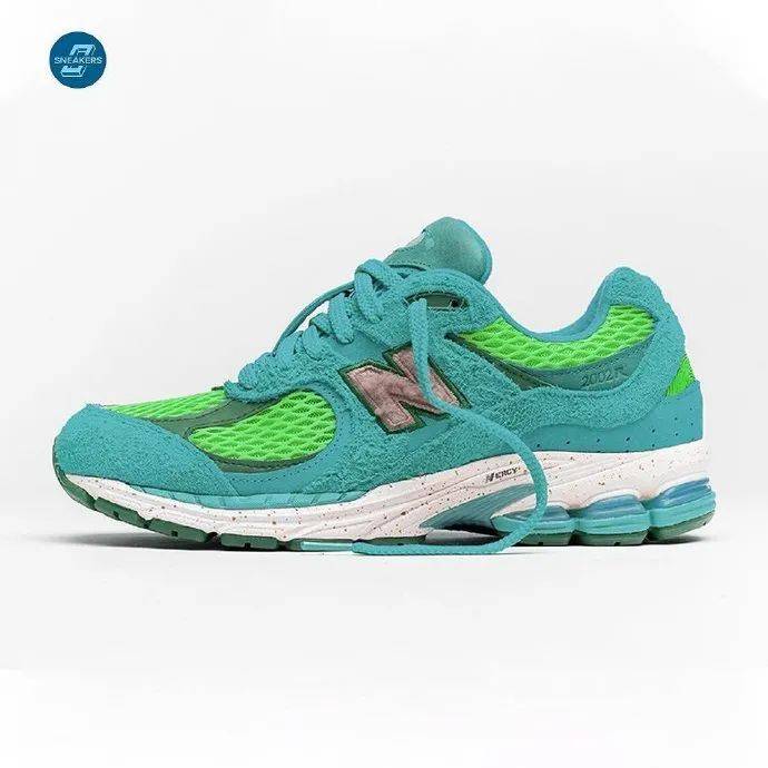 
「愚人潮社专栏」关于2002R的前世今生 到底为何会风靡鞋圈？‘xingkong.com’(图4)