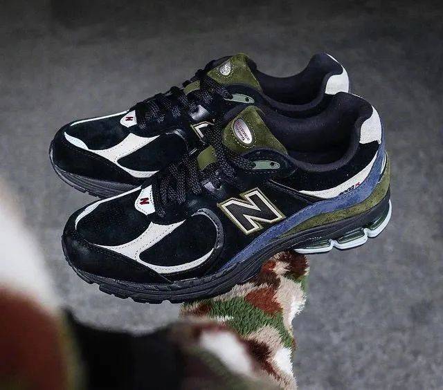 
「愚人潮社专栏」关于2002R的前世今生 到底为何会风靡鞋圈？‘xingkong.com’(图15)